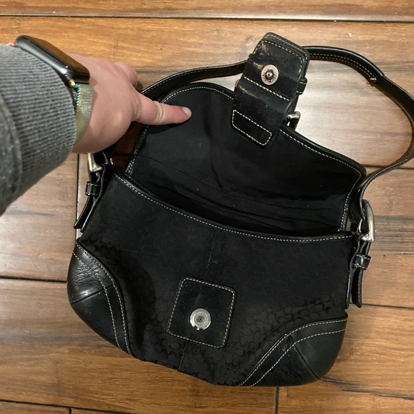 Coach purse - Picture 3 of 4